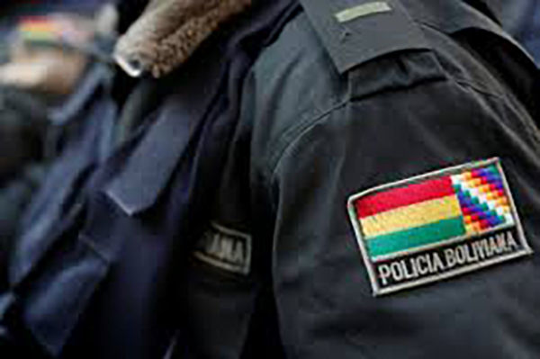 policía boliviana