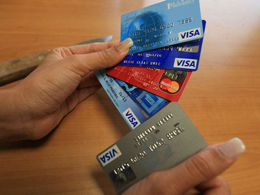         Requisitos para una tarjeta de crédito de comerciante 